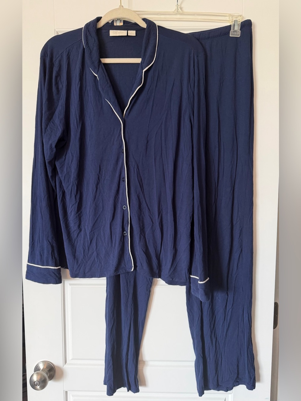 Nordstrom Lingerie Navy Blue Pajama Set with White Piped Trim